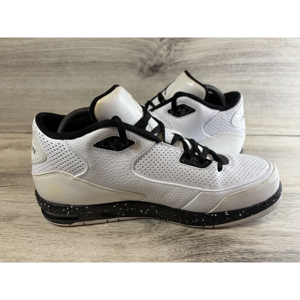Nike Jordan After Game 428825-103 2011 Athletic White Black Shoes Mens US‎ Sz 9